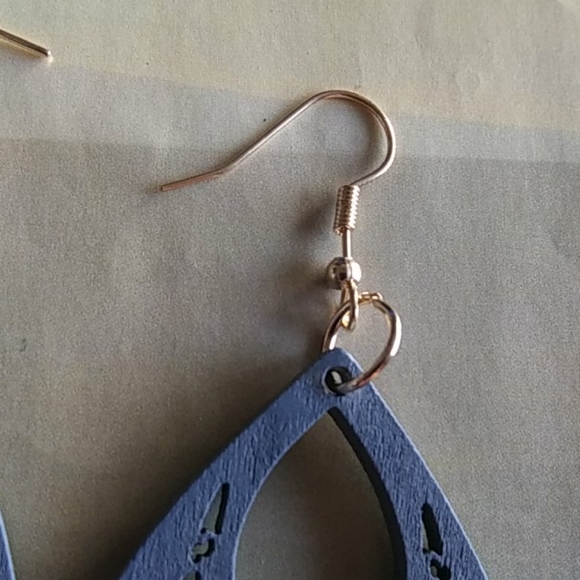 Blue Wooden Teardrop Cutout Earrings NEW - Picture 3 of 3